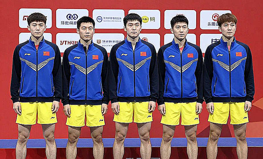 Dòng tiền tài trợ V.League: Nhà tài trợ áo đấu và ông chủ cùng một con dấu Dòng tiền tài trợ V.League: Nhà tài trợ áo đấu và ông chủ cùng một con dấu