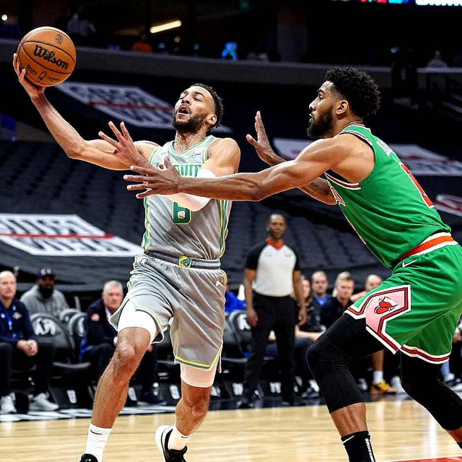 Shavon Shields and the Depth Equation: What Is Fenerbahçe Building Under Saras? Shavon Shields and the Depth Equation: What Is Fenerbahçe Building Under Saras?