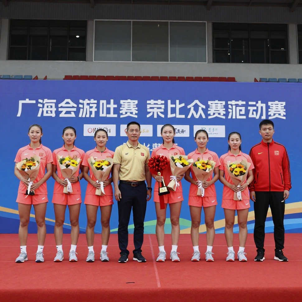 Mưa chưa khô trên Công viên Công nhân: Đình Bắc, Đăng Khoa và mùa giải Việt Nam bước vào sân khấu FIFA