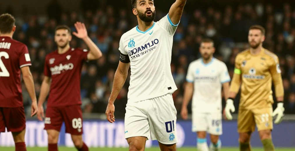 VAR ở V.League sau ba mùa: Khi trọng tài trở thành biên tập viên của trận đấu