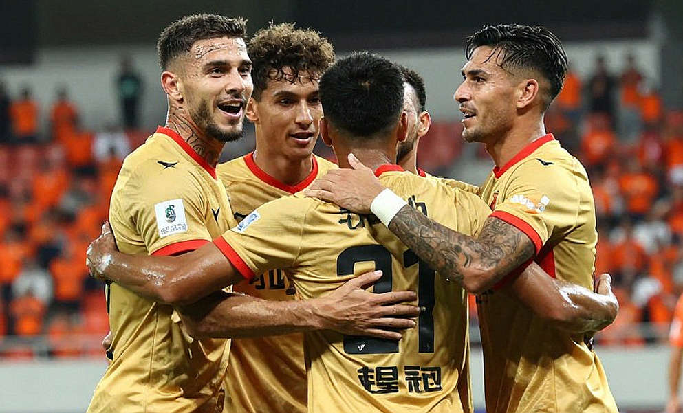 Dòng tiền V.League: Khi bóng đá Việt Nam sống nhờ những tài khoản im lặng