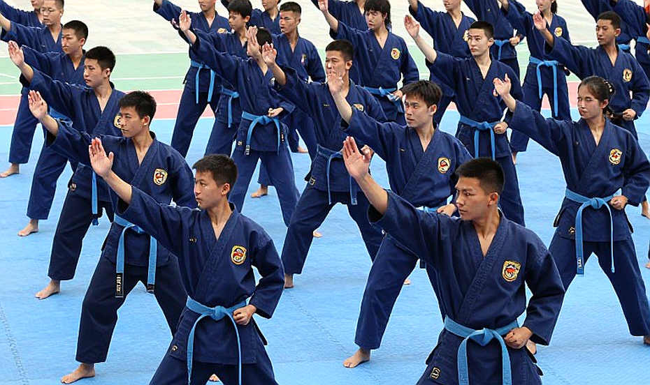 5-0 và bàn tay siết chặt: bên trong tấm huy chương vàng kata đồng đội nữ Việt Nam
