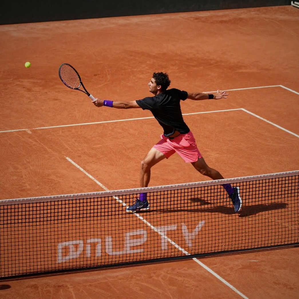 Carlos Alcaraz trở lại US Open 2026: Chiến thắng trước Faria nhưng chỉ số chấn thương cổ tay vẫn gây tranh cãi