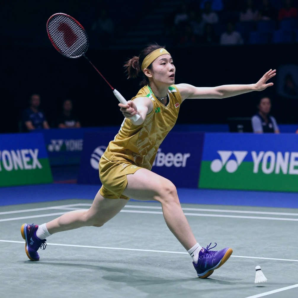 Nguyen Thuy Linh and Nguyen Hai Dang in the Asiad third round: both lose by six points a game, two completely different error structures