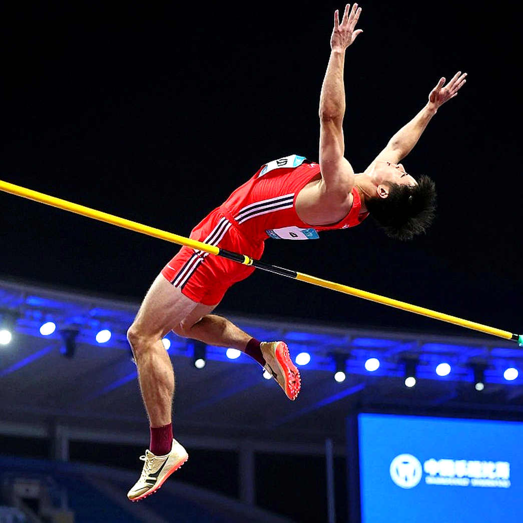A Gold Medal Stripped Over a Pair of Shoes: Where the Gap Sits in World Athletics' Approval System A Gold Medal Stripped Over a Pair of Shoes: Where the Gap Sits in World Athletics' Approval System