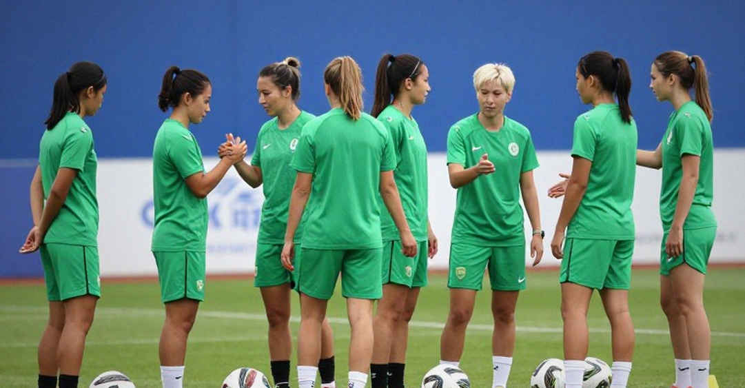 Hai cú đá phút 78 của Tấn Sinh và lỗ hổng kỷ luật V-League 2026-2027