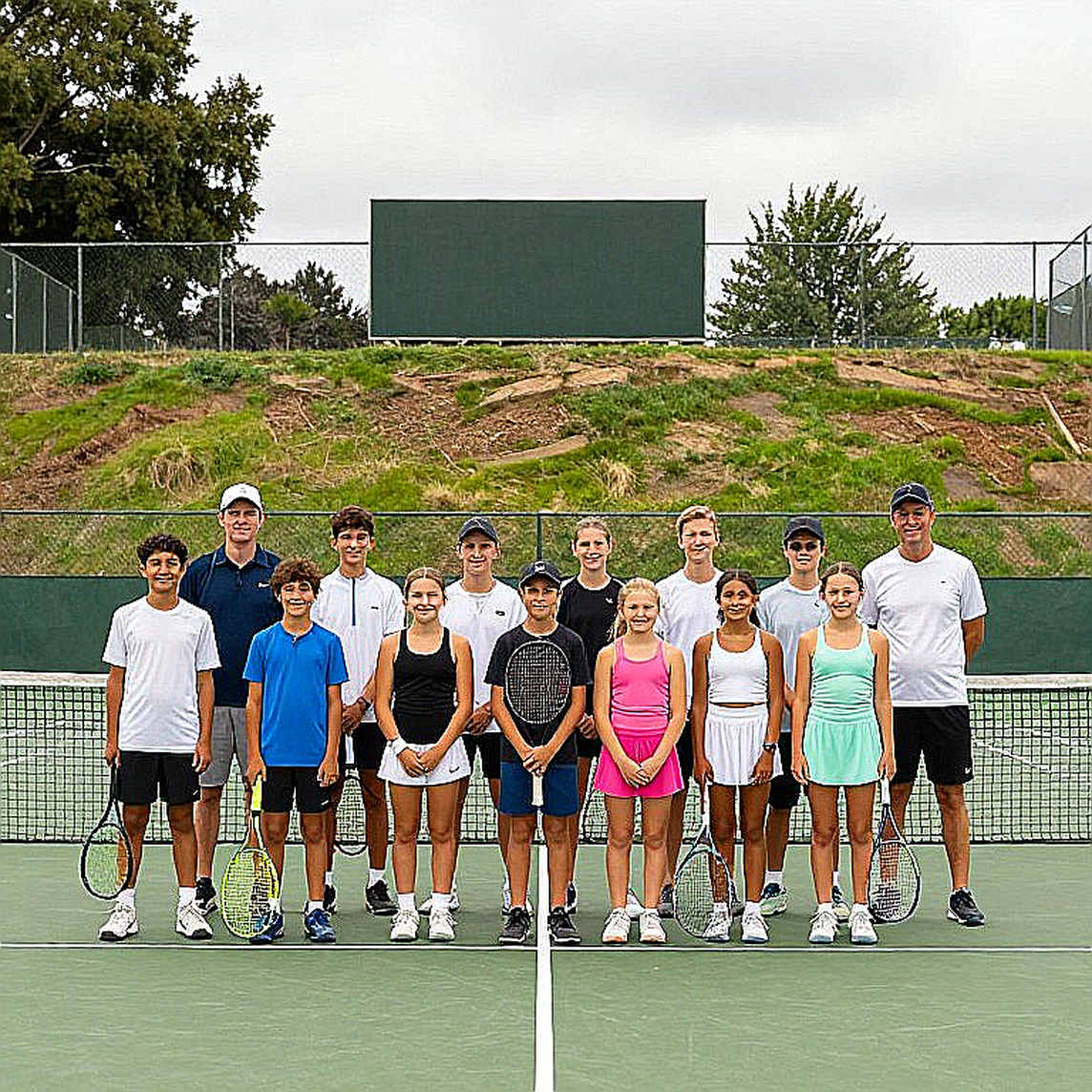 De Minaur thắng 6-3 6-0 trong 56 phút, Australia mở màn Davis Cup trước Ba Lan bằng set hai gần như hoàn hảo De Minaur thắng 6-3 6-0 trong 56 phút, Australia mở màn Davis Cup trước Ba Lan bằng set hai gần như hoàn hảo