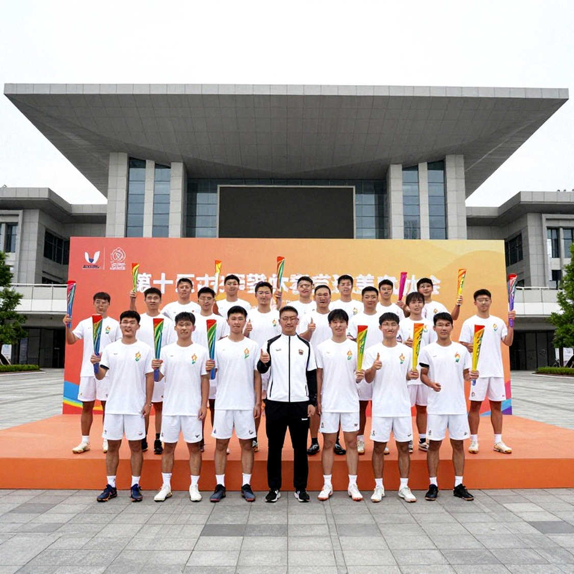 V.League và cuộc chơi chuyển nhượng: Dòng tiền, cái bắt tay và khoảng trống mang tên đào tạo trẻ